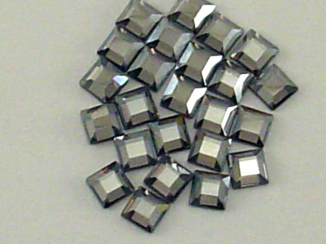 36Pcs. 4MM SQUARE CRYSTAL SILVER SHADE HOTFIX European Rhinestones